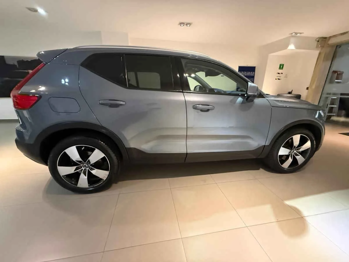 Volvo XC40 2022