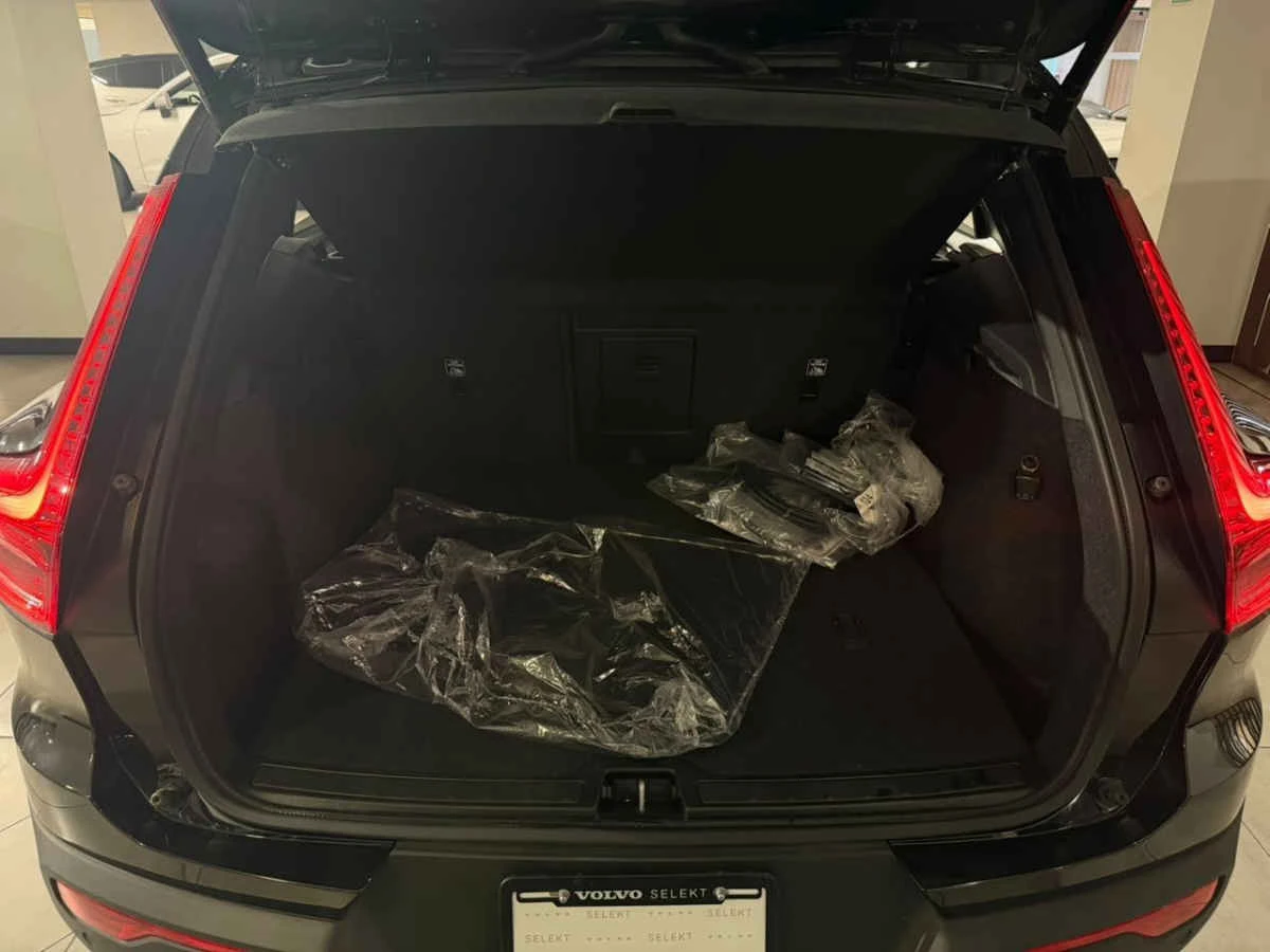 Volvo XC40 2024