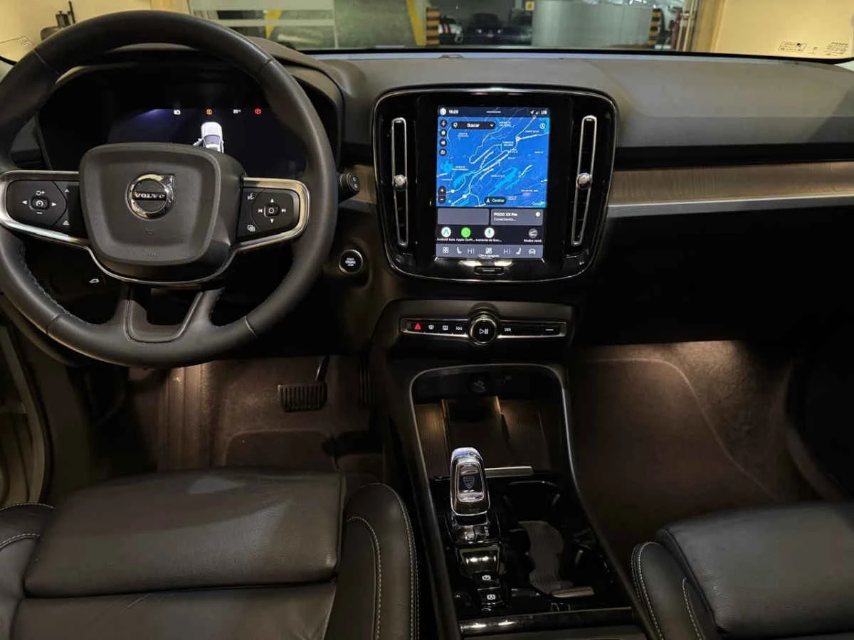 Volvo XC40 2023
