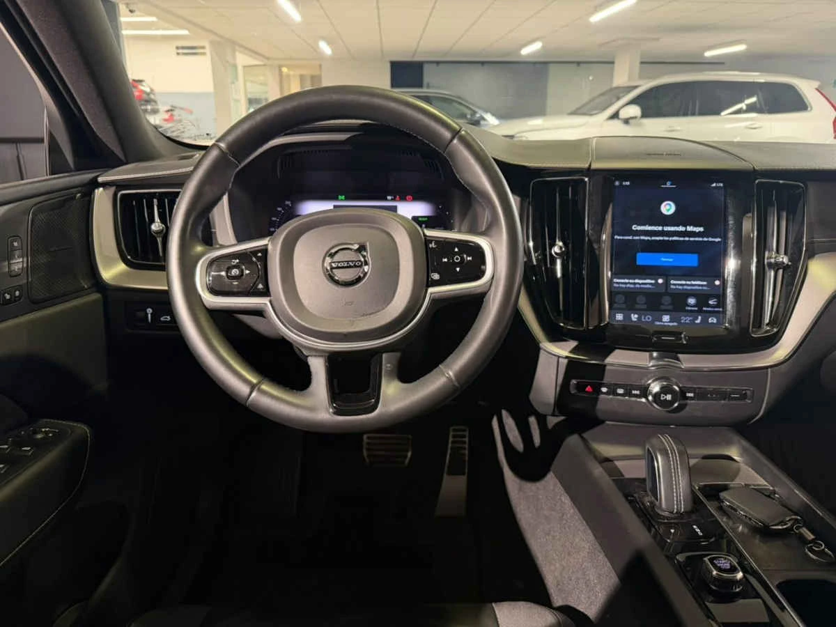 Volvo XC60 2022