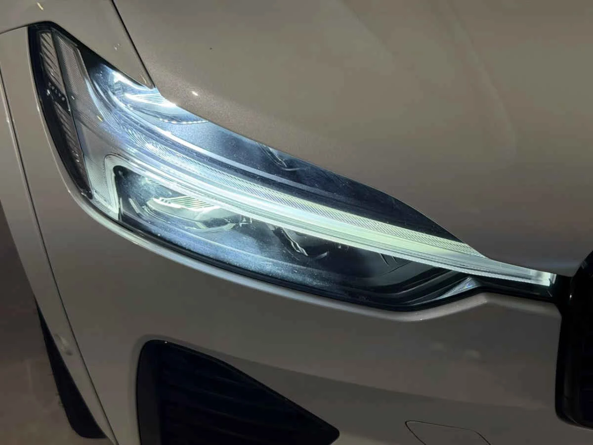 Volvo XC60 2022