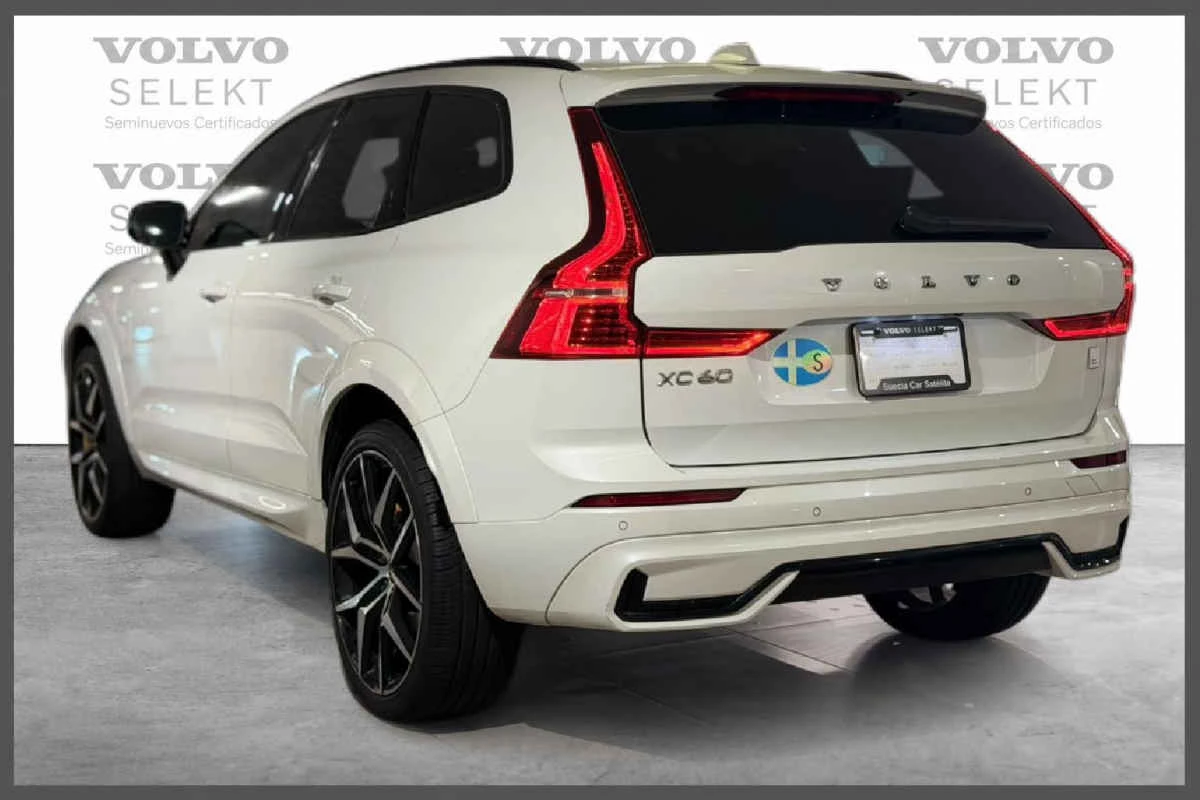 Volvo XC60 2022