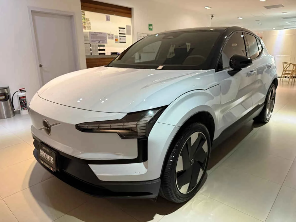 Volvo EX30