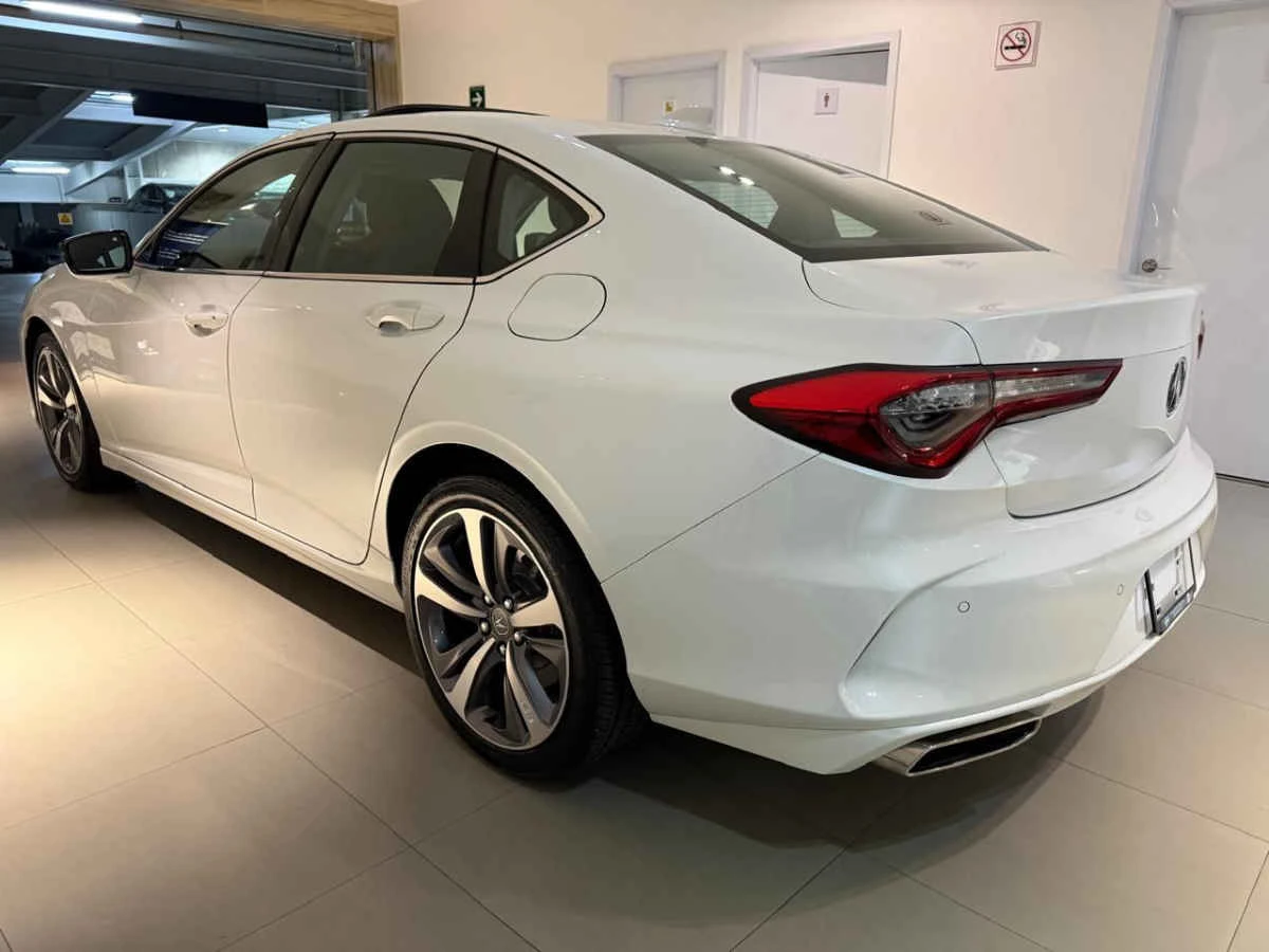 Acura TLX 2022