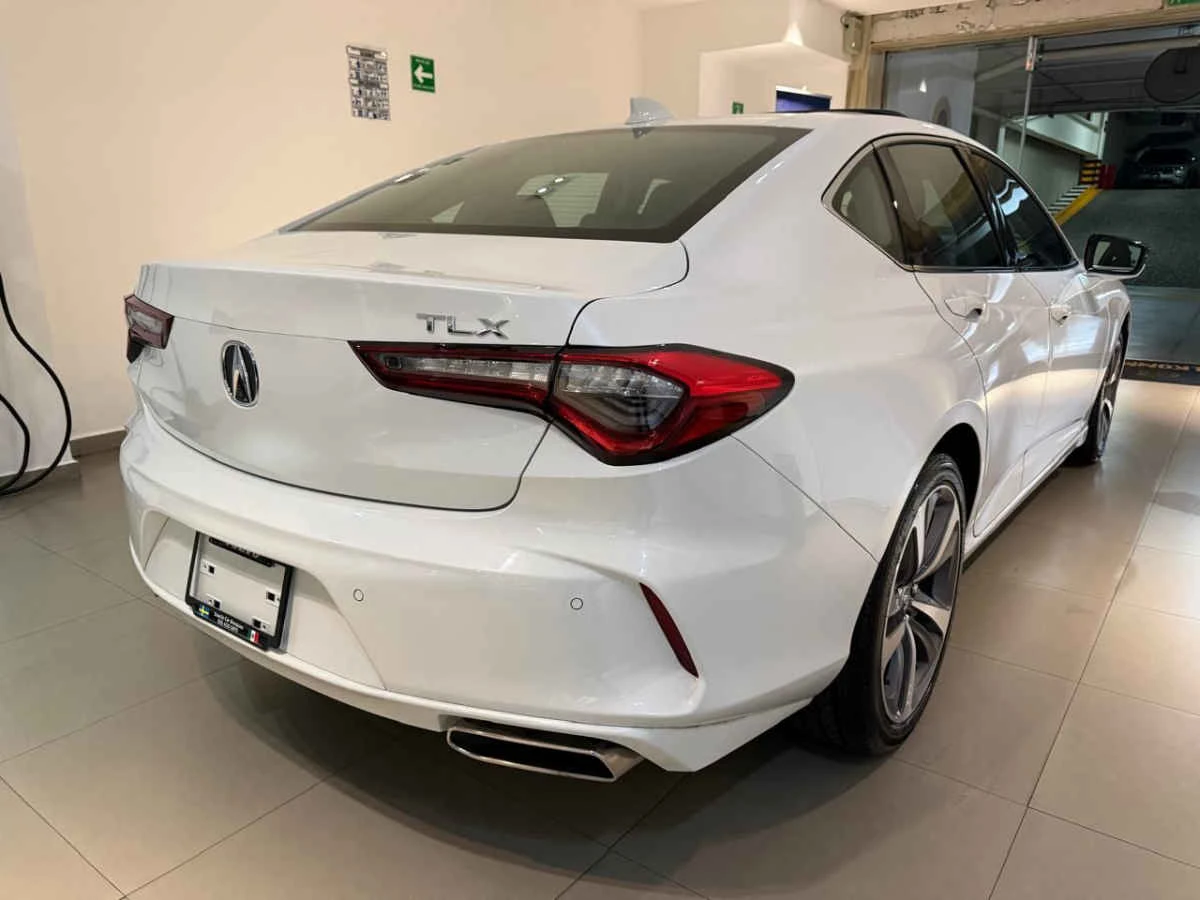 Acura TLX 2022