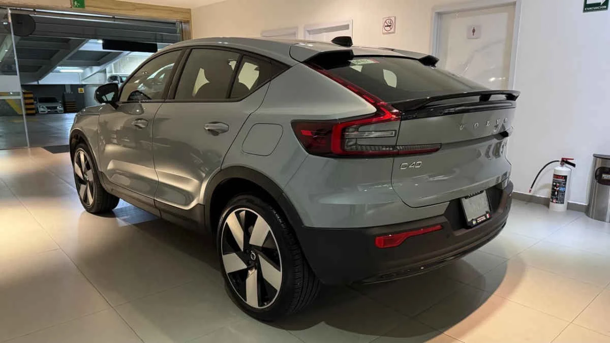 Volvo C40 2024