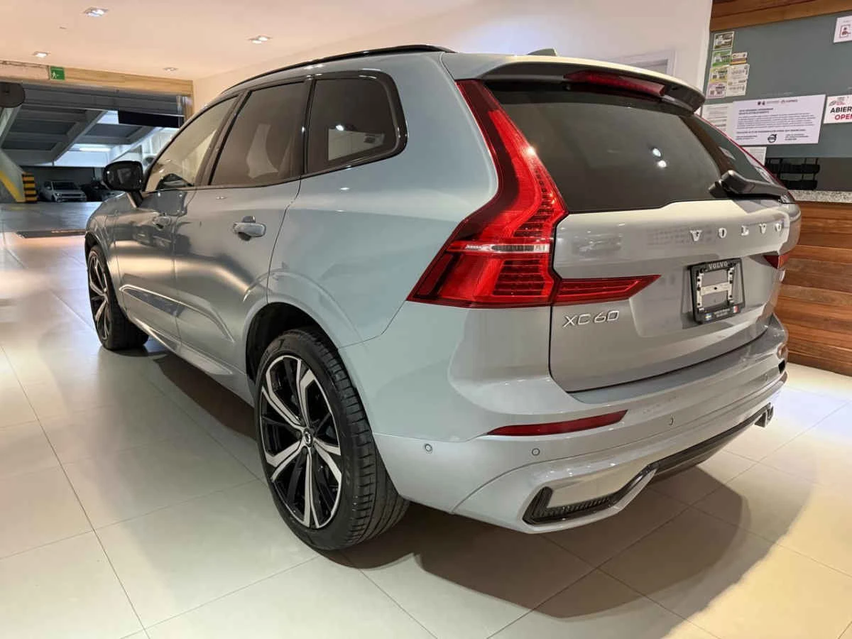 Volvo XC60 2024