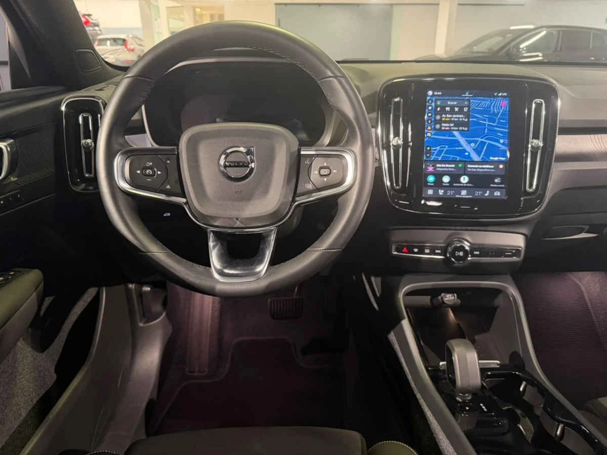 Volvo XC40 2024