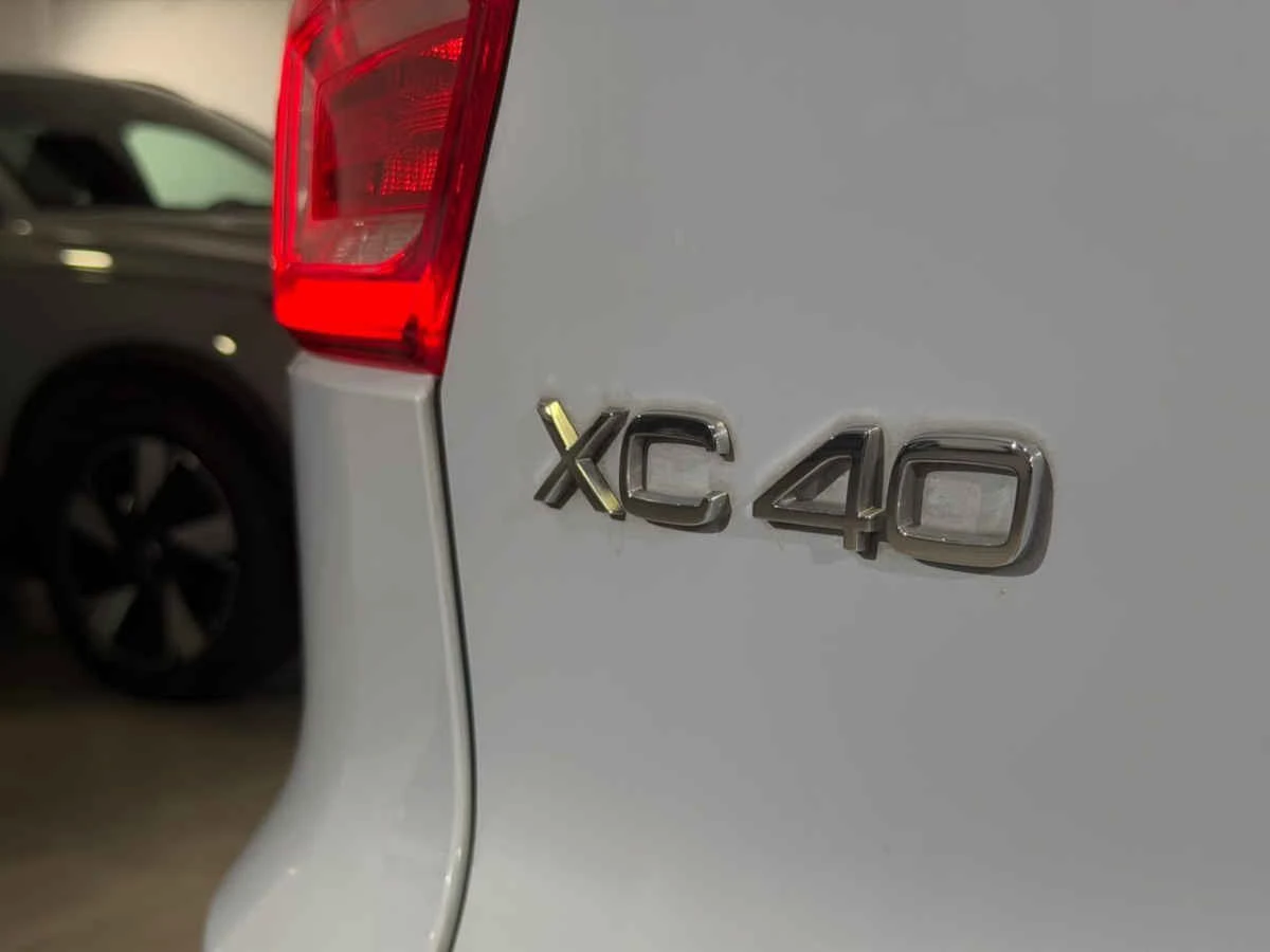 Volvo XC40 2024